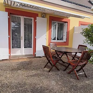 Le Palais, 2 Pièces, 3 Personnes - Fr-1-418-171 , Le Palais France